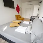 Renzo & Lucia Living Мальграте