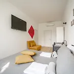 Renzo & Lucia Living Апартаменты