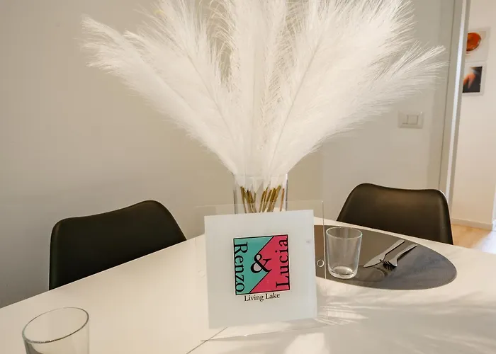 Renzo & Lucia Living * Malgrate