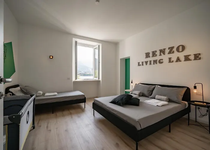 Renzo & Lucia Living Apartman