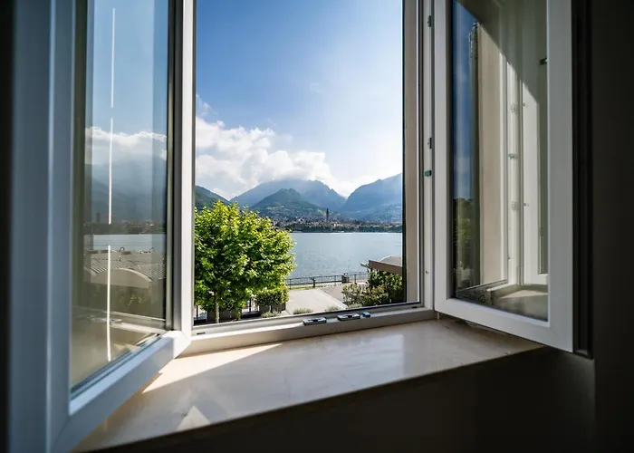 Renzo & Lucia Living Apartman *