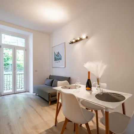 Renzo&lucia Living *