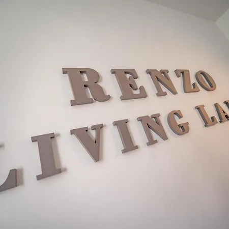 Renzo&lucia Living