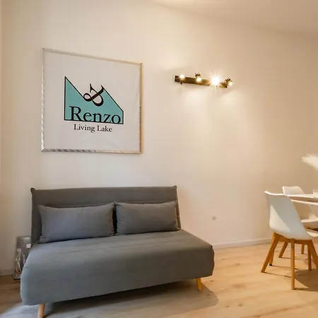 Renzo&lucia Living * Malgrate