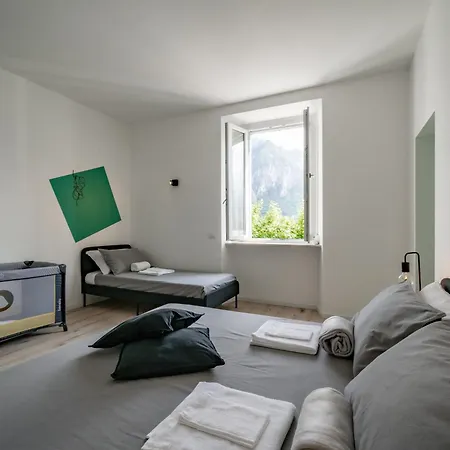 Renzo & Lucia Living Apartament Malgrate