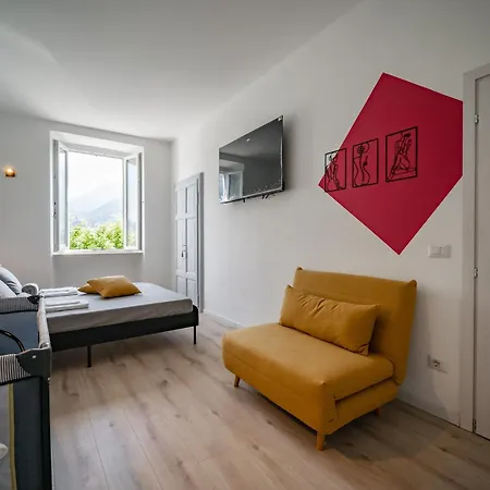Renzo & Lucia Living Apartament *