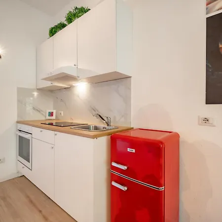 Renzo & Lucia Living Apartamento Malgrate